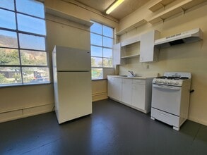 12 Lafayette Ave, Unit Loft #3 in Suffern, NY - Building Photo - Building Photo