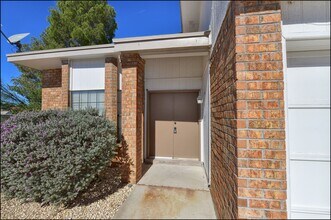 2417 Robert Wynn St in El Paso, TX - Building Photo - Building Photo
