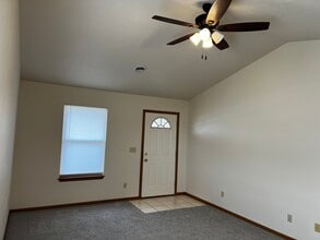 1312 Tully Dr, Unit 1312 Tully in Sidney, OH - Building Photo - Building Photo