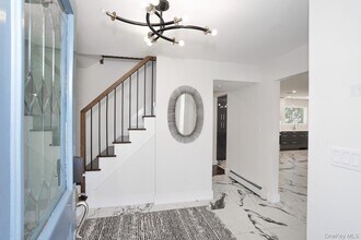 10 Millbury St in Suffern, NY - Building Photo - Building Photo