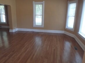 1204 S Cedar Ave in Owatonna, MN - Building Photo - Building Photo