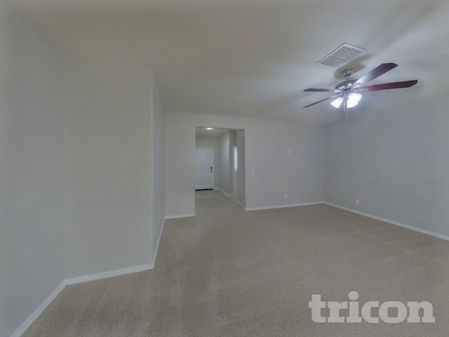 40008 W Pryor Ln in Maricopa, AZ - Foto de edificio - Building Photo