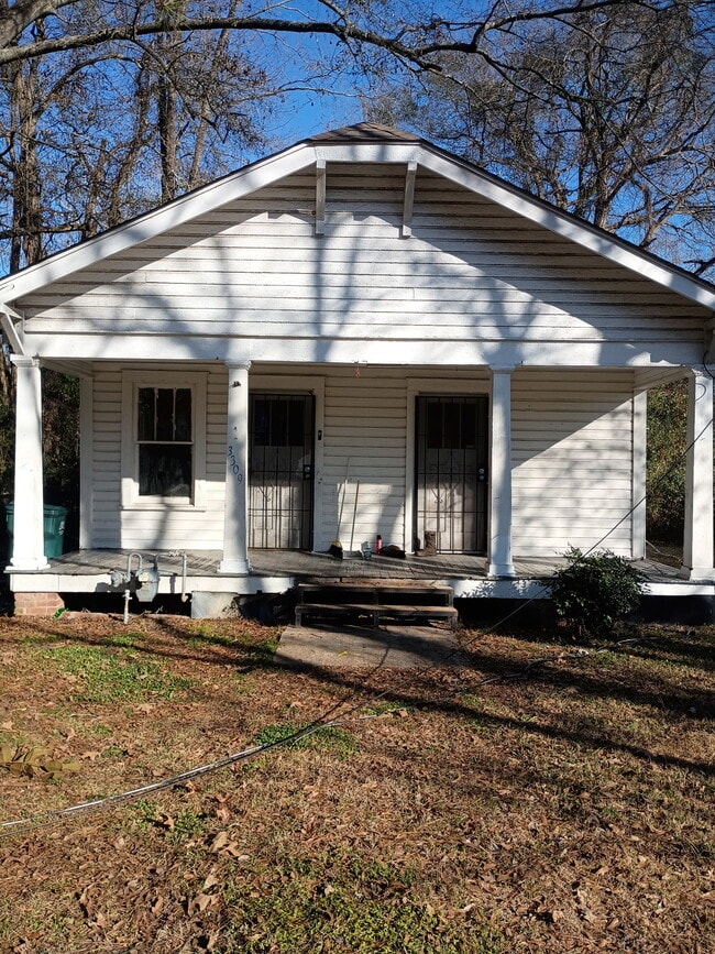 property at 3309 Richmond St