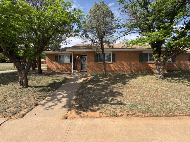 1 Wagnon Dr in Wolfforth, TX - Building Photo - Building Photo