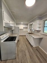 2695 Davidson Dr in Lithonia, GA - Foto de edificio - Building Photo