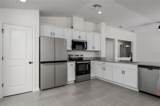 10468 Wet Marsh Cv in Parrish, FL - Building Photo - Building Photo