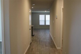 769 Beebrush Dr in Fort Worth, TX - Foto de edificio - Building Photo