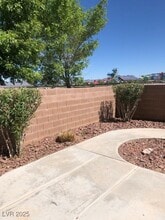6677 Pendle Priory Ave in Henderson, NV - Building Photo - Building Photo