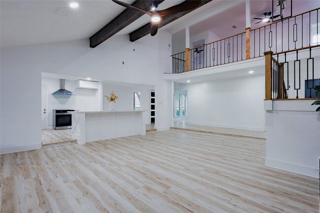 2902 Misty Park Dr in Houston, TX - Building Photo - Building Photo