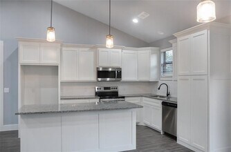 105 Byrom Ct in Whitesboro, TX - Building Photo - Building Photo