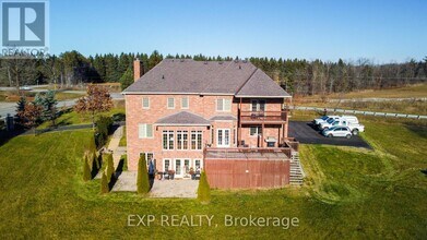 17353 Winston Churchill Blvd in Caledon, ON - Building Photo - Building Photo