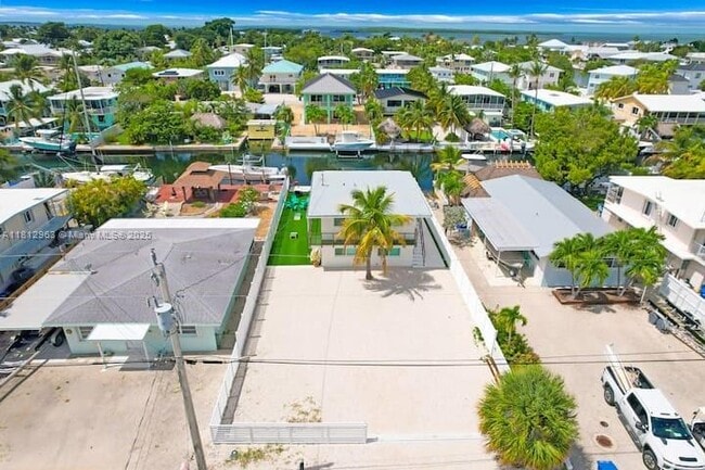 property at 125 Gardenia St