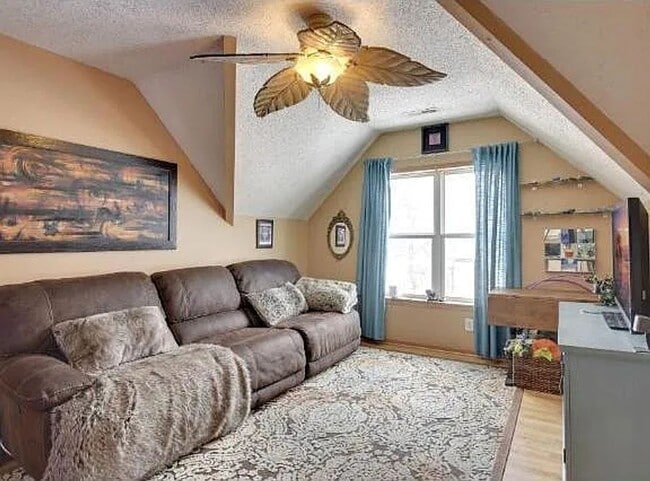 4101 38th Ave S in Minneapolis, MN - Building Photo - Building Photo