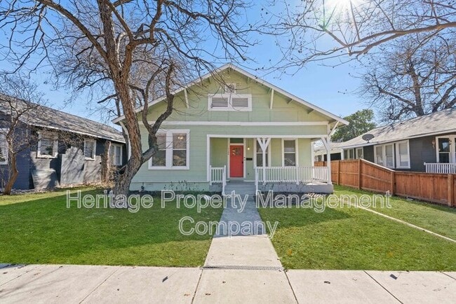 property at 1106 W Summit Ave.