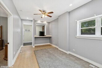 5145 S Racine Ave in Chicago, IL - Building Photo - Building Photo
