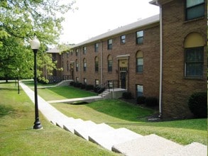Ashton Park Apartments in Indianapolis, IN - Building Photo - Building Photo