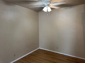 111 NE 21st St in Moore, OK - Building Photo - Building Photo