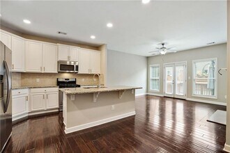 1221 Lavista Rd NE in Atlanta, GA - Building Photo - Building Photo