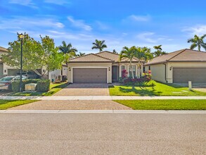 8359 Hanoverian Dr in Wellington, FL - Building Photo - Building Photo