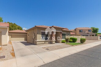 5174 W Desert Hills Dr in Glendale, AZ - Building Photo - Building Photo