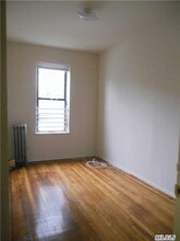 32-12 82nd St-Unit -1R in Queens, NY - Building Photo - Building Photo