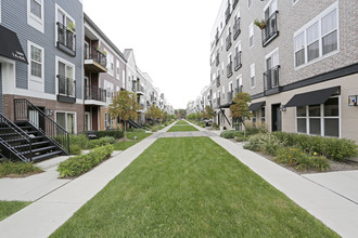 Ravenswood Terrace in Chicago, IL - Foto de edificio - Building Photo