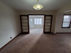 825 S Walnut St, Unit 1stFloor in Urbana, OH - Building Photo - Building Photo