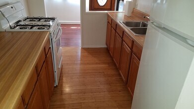 9915 Zitto Ln in Los Angeles, CA - Building Photo - Building Photo
