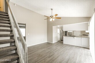 6413 W Mission Ln in Glendale, AZ - Building Photo - Building Photo