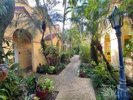 101 NE 8th Ave in Fort Lauderdale, FL - Building Photo