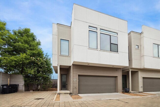 614 Thornton Rd in Houston, TX - Building Photo - Building Photo