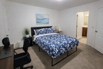 1510 E Henry St in Savannah, GA - Foto de edificio - Building Photo