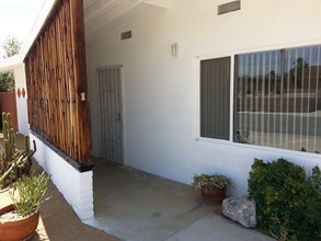 73545 Shadow Mountain Dr in Palm Desert, CA - Building Photo - Building Photo