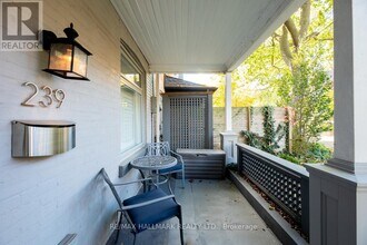 239 Bain Ave in Toronto, ON - Building Photo - Building Photo