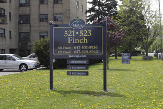 521-523 Finch Ave in Toronto, ON - Building Photo - Building Photo