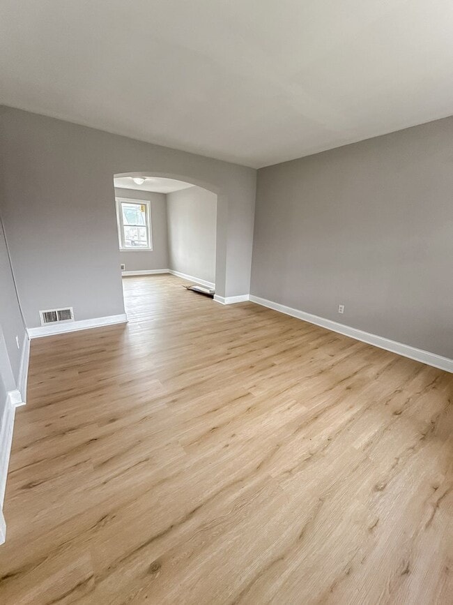 3481 McShane Way in Dundalk, MD - Building Photo - Building Photo