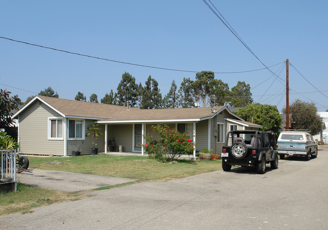 2828-2836 Sherwin Ave in Ventura, CA - Building Photo - Building Photo