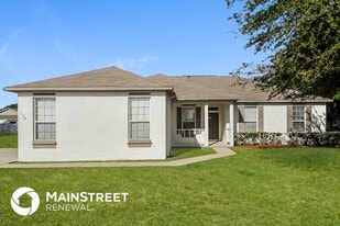 134 Brandy Chase Blvd, Unit F5 in Winter Haven, FL - Building Photo