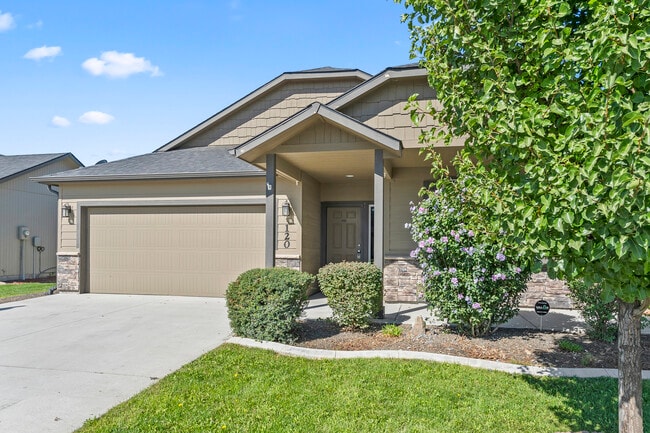 property at 120 S Voyage Ave