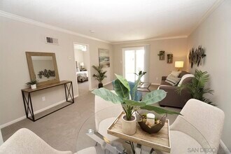7405 Charmant Dr in San Diego, CA - Building Photo - Building Photo