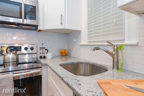 162 Cottage St-Unit -# 1A in Boston, MA - Building Photo - Building Photo