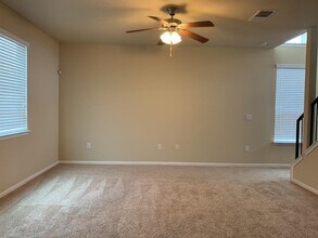 109 Sabine River Dr in Hutto, TX - Building Photo - Building Photo