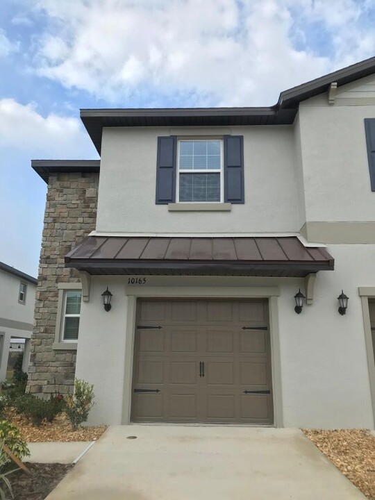 10165 Honey Hammock Wy in San Antonio, FL - Building Photo