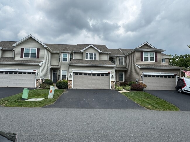 property at 1413 Lexington Way