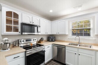 607 Quick Sand Cir in Columbia, MO - Building Photo - Building Photo