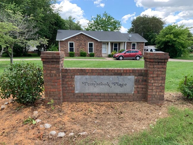 601 Pembrook Pl in Clarksville, TN - Building Photo - Building Photo