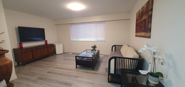 2630 Gail Av in Port Coquitlam, BC - Building Photo - Building Photo