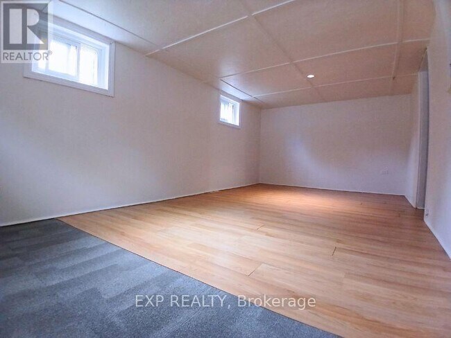 861 Cosburn Ave. in Toronto, ON - Building Photo - Building Photo