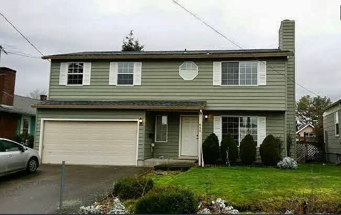845 NE 53rd Ave in Portland, OR - Building Photo