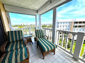 6650 Sunset Way in St Pete Beach, FL - Building Photo - Building Photo